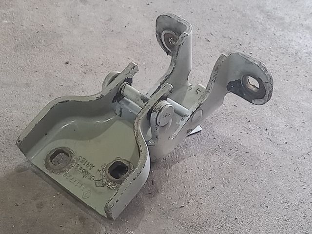 bontott OPEL VIVARO Bal első Zsanér