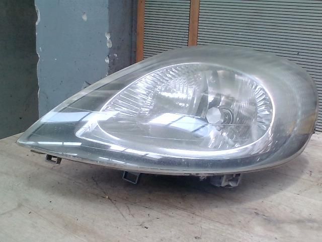 bontott OPEL VIVARO Bal Fényszóró