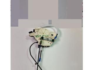 bontott OPEL VIVARO Bal hátsó Ajtózár