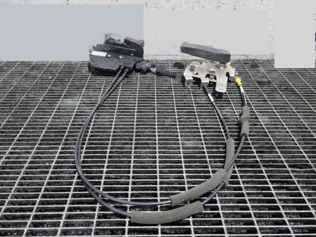 bontott OPEL VIVARO Bal hátsó Ajtózár