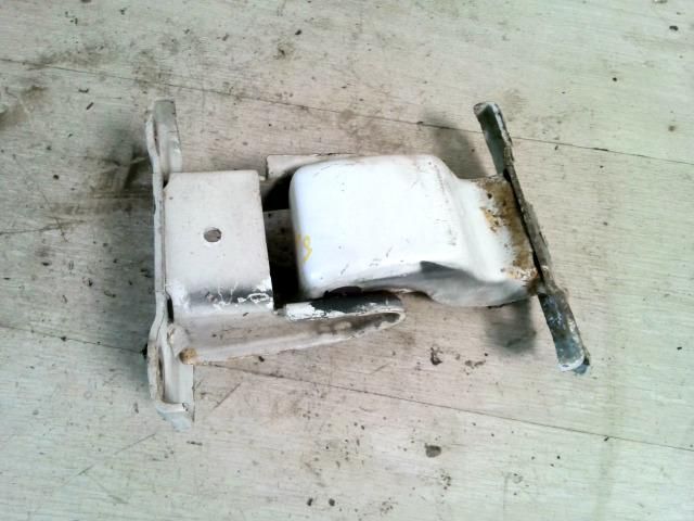 bontott OPEL VIVARO Bal hátsó Alsó Zsanér