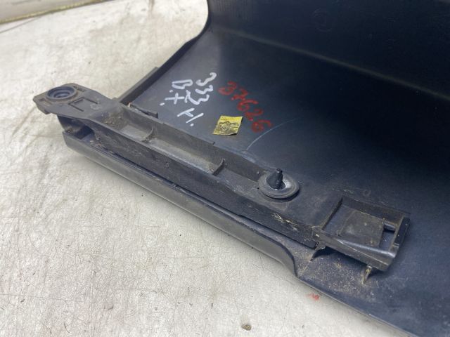 bontott OPEL VIVARO Bal Hátsó Lámpa Bajusz Díszléc