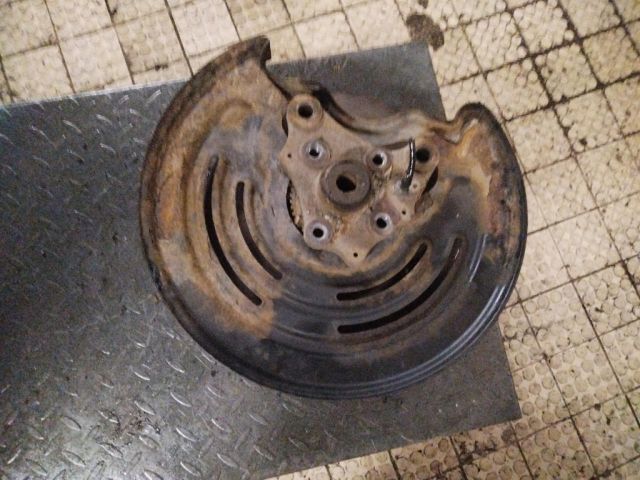 bontott OPEL VIVARO Bal hátsó Tengelycsonk