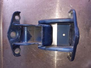 bontott OPEL VIVARO Bal hátsó Zsanér