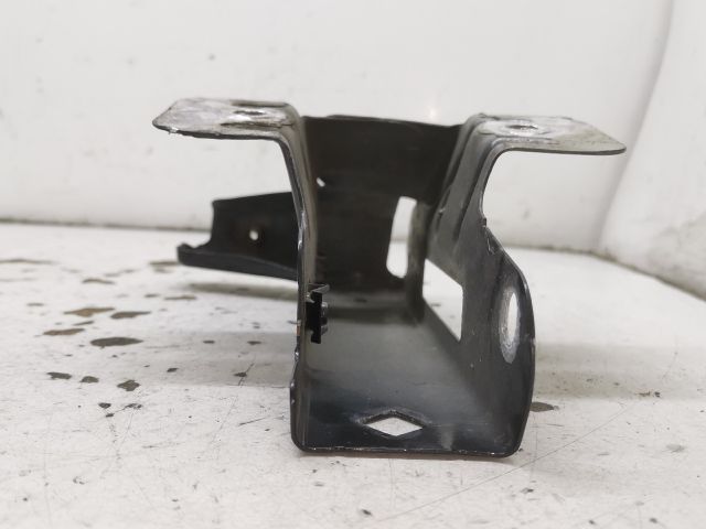 bontott OPEL VIVARO Bal Sárvédő Oldaltartó