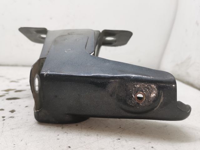 bontott OPEL VIVARO Bal Sárvédő Oldaltartó