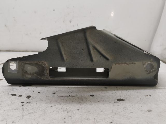 bontott OPEL VIVARO Bal Sárvédő Oldaltartó