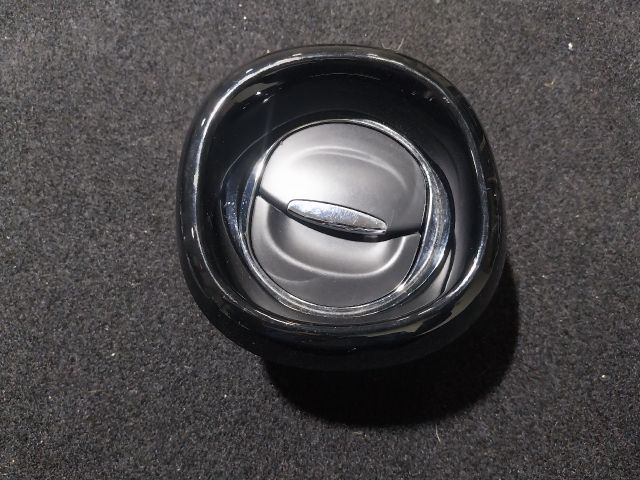 bontott OPEL VIVARO Bal Szellőző