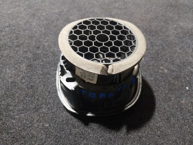 bontott OPEL VIVARO Bal Szellőző