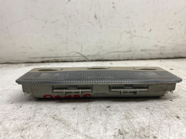 bontott OPEL VIVARO Beltér Világítás Első