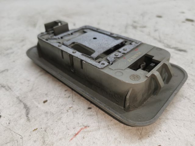 bontott OPEL VIVARO Beltér Világítás Első