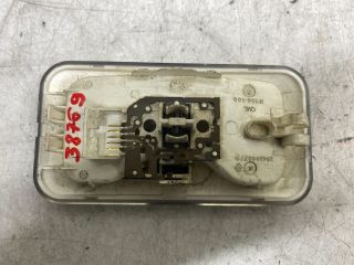 bontott OPEL VIVARO Beltér Világítás Hátsó