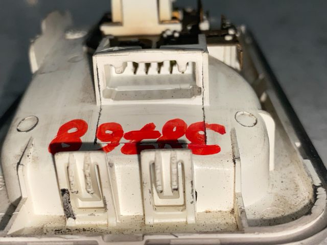 bontott OPEL VIVARO Beltér Világítás Hátsó