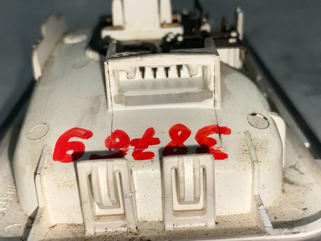 bontott OPEL VIVARO Beltér Világítás Hátsó