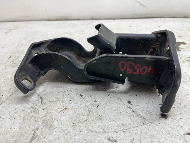 bontott OPEL VIVARO Csomagtérajtó Jobb Zsanér