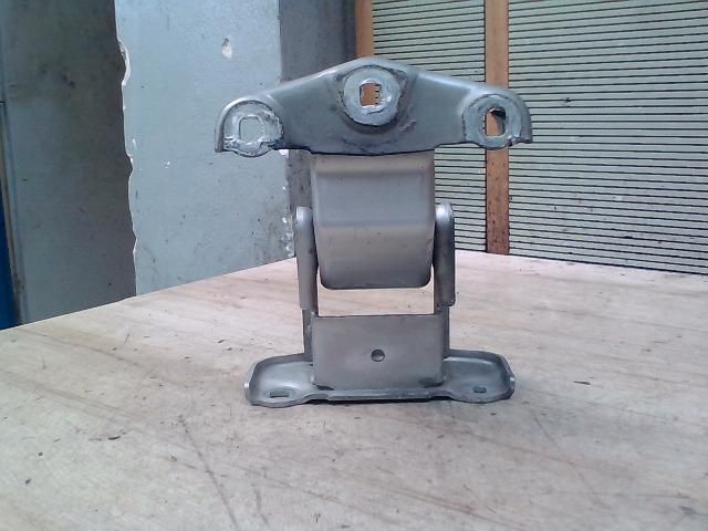 bontott OPEL VIVARO Csomagtérajtó Jobb Zsanér