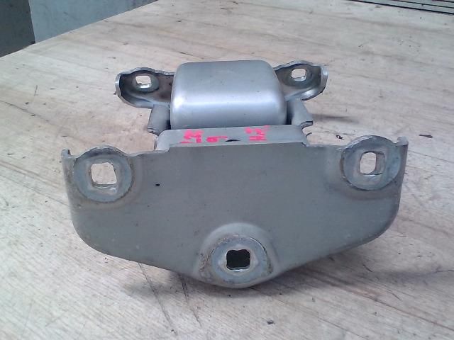 bontott OPEL VIVARO Csomagtérajtó Jobb Zsanér