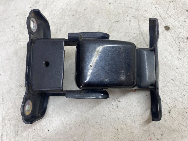 bontott OPEL VIVARO Csomagtérajtó Jobb Zsanér