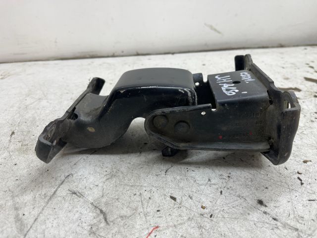 bontott OPEL VIVARO Csomagtérajtó Jobb Zsanér