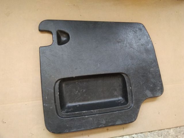 bontott OPEL VIVARO Csomagtérajtó Kárpit