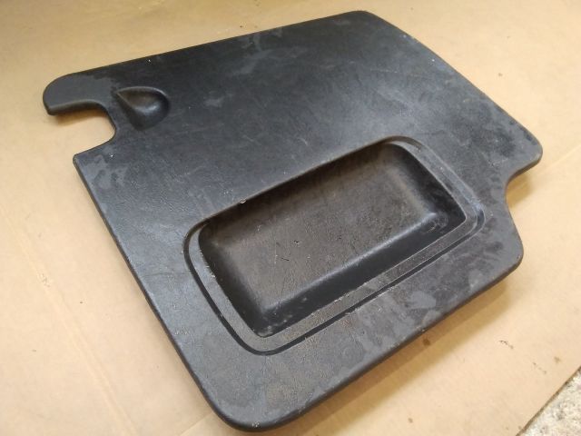 bontott OPEL VIVARO Csomagtérajtó Kárpit