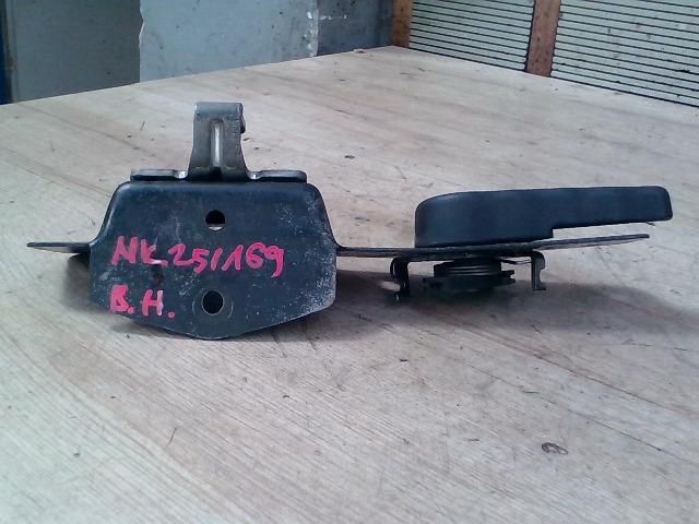 bontott OPEL VIVARO Csomagtérajtó Kilincs