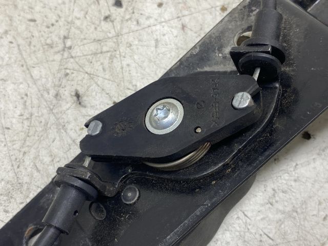 bontott OPEL VIVARO Csomagtérajtó Kilincs