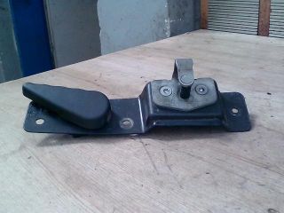 bontott OPEL VIVARO Csomagtérajtó Kilincs