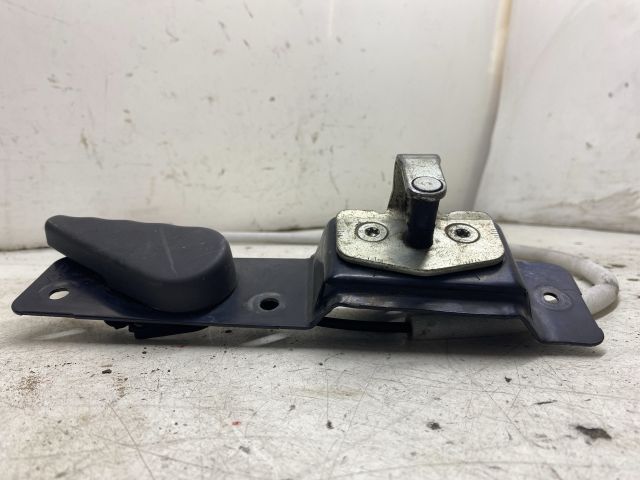 bontott OPEL VIVARO Csomagtérajtó Kilincs