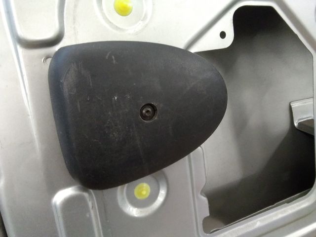 bontott OPEL VIVARO Csomagtérajtó Kilincs