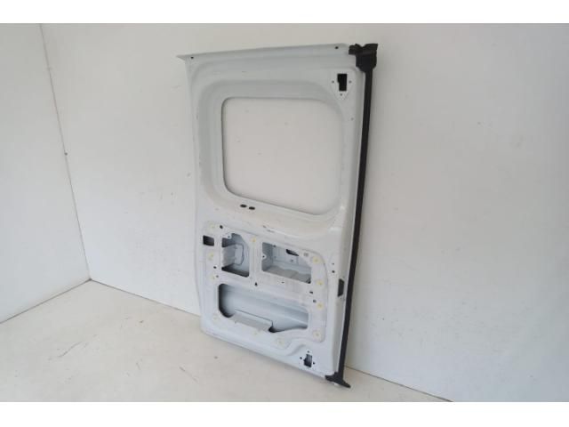 bontott OPEL VIVARO Csomagtérajtó (Részeivel)