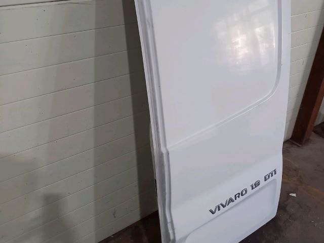bontott OPEL VIVARO Csomagtérajtó (Üres lemez)