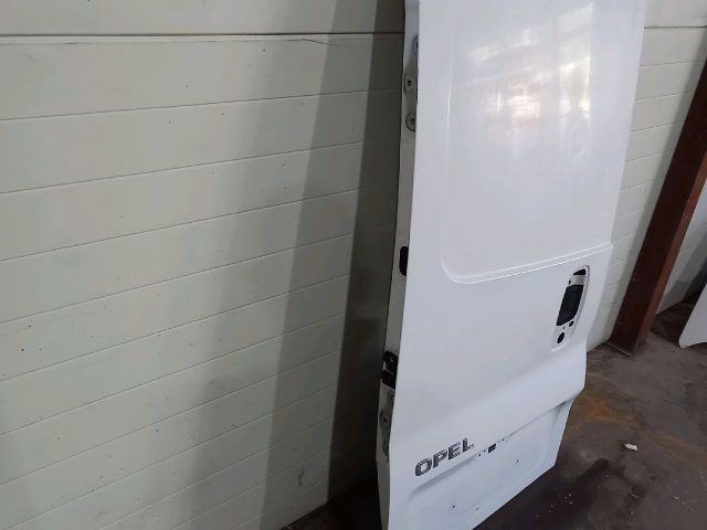 bontott OPEL VIVARO Csomagtérajtó (Üres lemez)