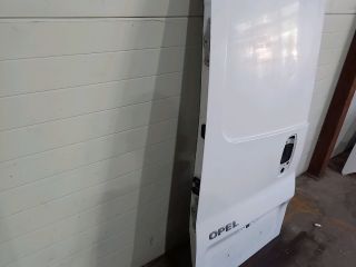 bontott OPEL VIVARO Csomagtérajtó (Üres lemez)