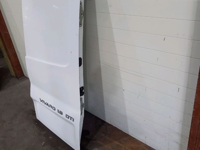 bontott OPEL VIVARO Csomagtérajtó (Üres lemez)