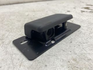 bontott OPEL VIVARO Csomagtérajtó Ütköző