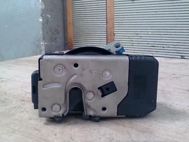 bontott OPEL VIVARO Csomagtérajtó Zárszerkezet