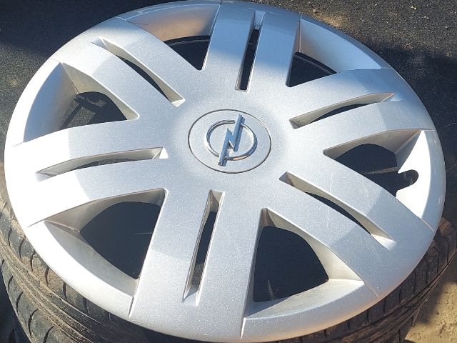 bontott OPEL VIVARO Dísztárcsa (1 db)