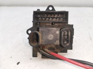 bontott OPEL VIVARO Előtét Ellenállás Fűtőmotor