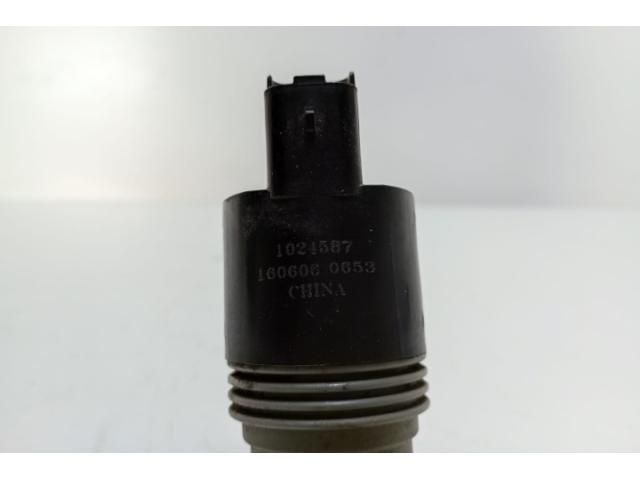 bontott OPEL VIVARO Első Ablakmosó Szivattyú