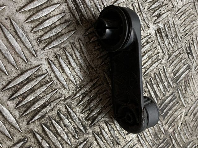 bontott OPEL VIVARO Első Ablaktekerő Kar