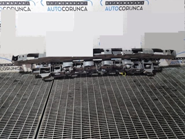 bontott OPEL VIVARO Első Lökhárító Merevítő (Fém)