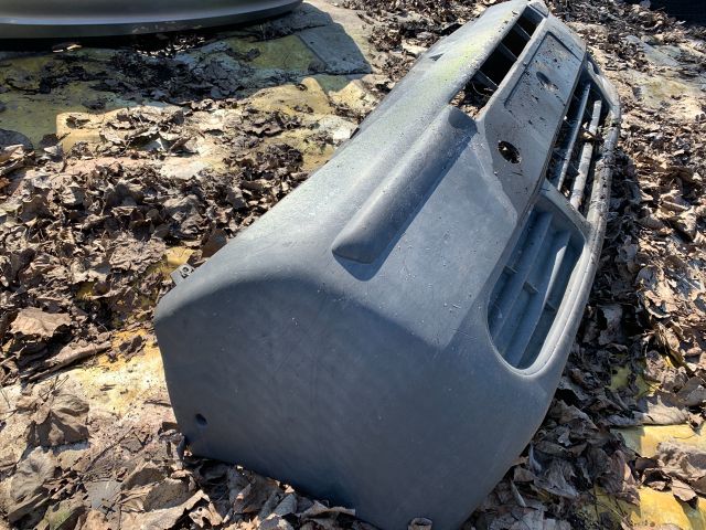 bontott OPEL VIVARO Első Lökhárító (Részeivel)