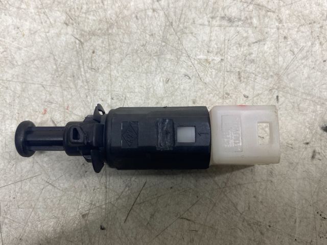 bontott OPEL VIVARO Fék Pedál Kapcsoló