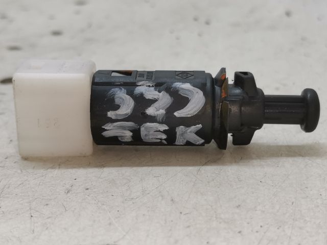 bontott OPEL VIVARO Fék Pedál Kapcsoló