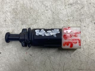 bontott OPEL VIVARO Fék Pedál Kapcsoló