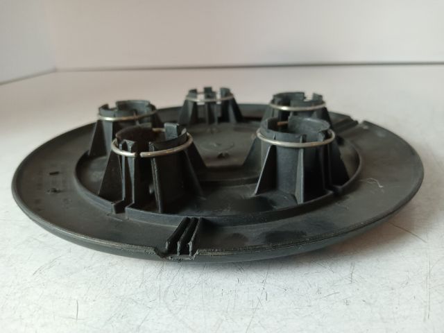 bontott OPEL VIVARO Felniközép (1 db)