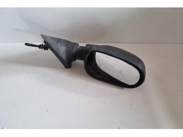 bontott OPEL VIVARO Felső Hűtőburkolat