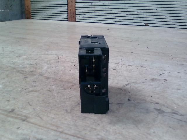 bontott OPEL VIVARO Fényszórómagasság Állító Kapcsoló