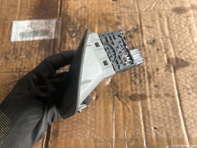 bontott OPEL VIVARO Fényszórómagasság Állító Kapcsoló